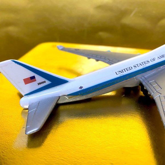 AIR FORCE ONE USA PRESIDENT BOEING 747 & USA NASA SPACE SHUTTLE COLLECTIBLE - Picture 5 of 13